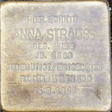Stolperstein dedicated to Anna Strauß geb. Weis