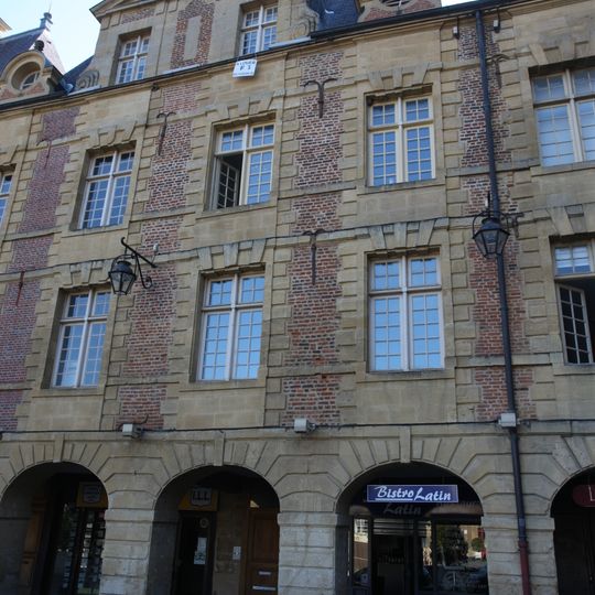 Immeuble, 39 place Ducale