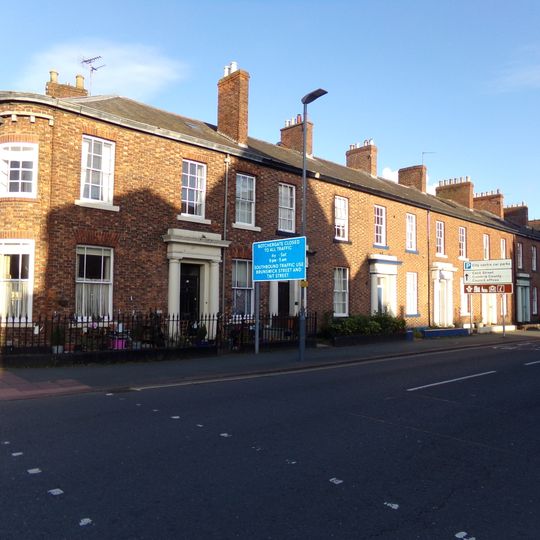 35-49, Spencer Street