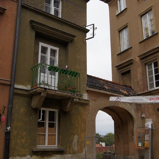 14-14a Krzywe Koło Street in Warsaw