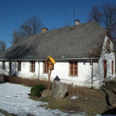 Stara plebania, ob. biblioteka