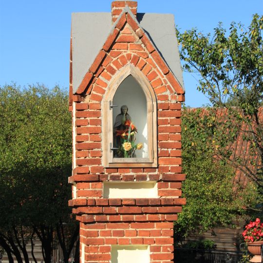 Kapliczka przydrożna w Bartągu