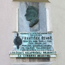 Pamětní deska Františka Řehoře v Třebízského ulici v Rokycanech