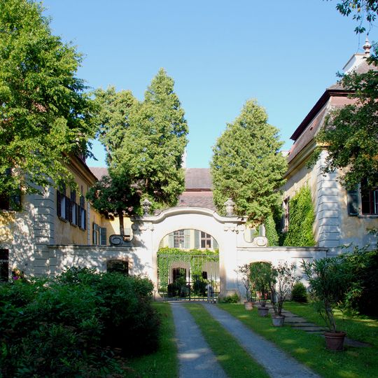 Schloss Dornegg, Groß Sankt Florian