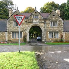 Gateway (known As Inigo Jones Gateway) 90 Metres South East Of Denton Manor, In Denton Park