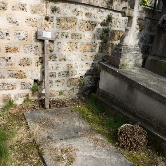 Grave of Voisin