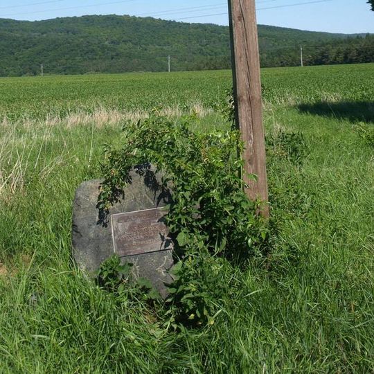 Pomník na cholerovém hřbitově u Veverské Bitýšky
