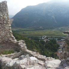 Castello di Nomi