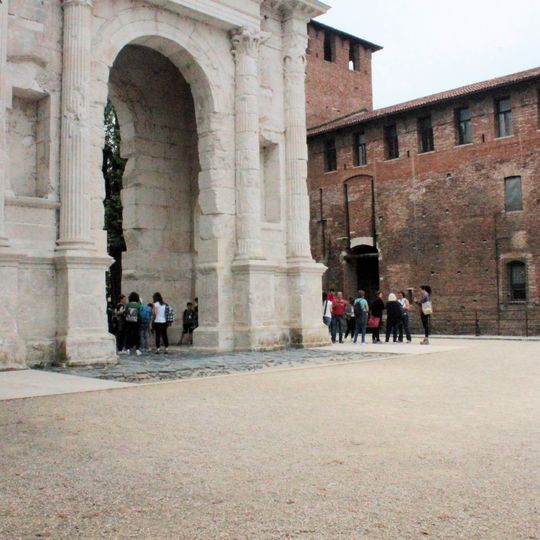 Domus romana di piazza Castelvecchio