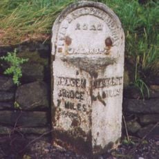 Milestone, N of Oxenhope
