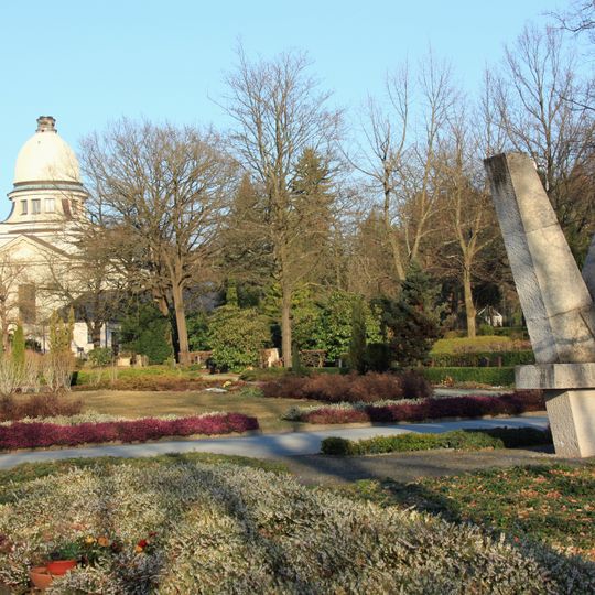 Städtischer Friedhof Chemnitz, Reichenhainer Straße 102-104