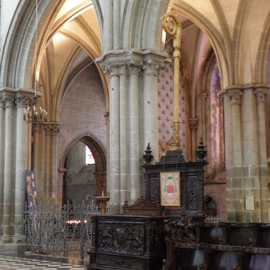 Trône épiscopal à Dol-de-Bretagne