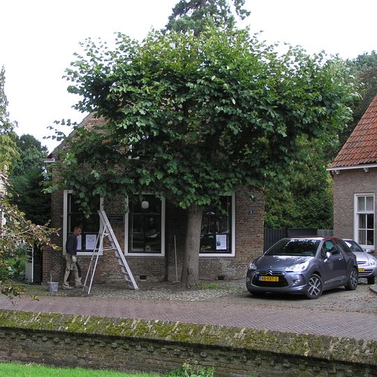 Geertesplein 1, Kloetinge