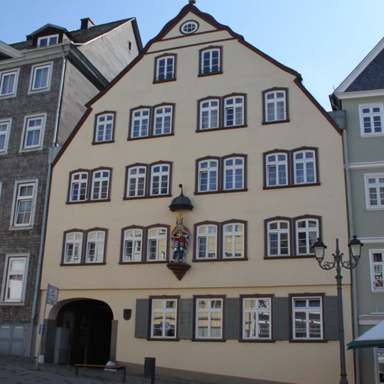 Zum römischen Kaiser