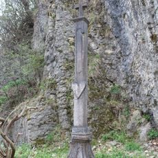 Cross nearby house no. 173 in Karlštejn