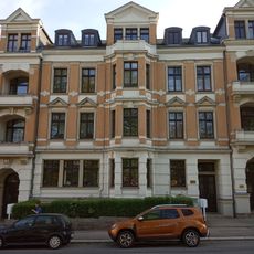 Mietshaus in geschlossener Bebauung Humboldtstraße 10