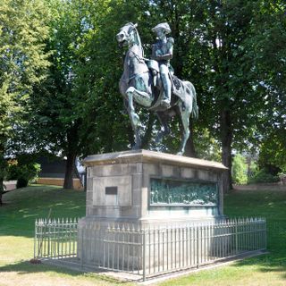 Equestrian statue of duc d'Orléans