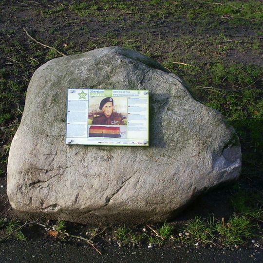 Luistersteen van de ‘Liberation Route’