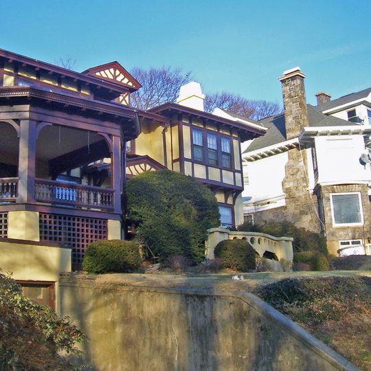 Delavan Terrace Historic District