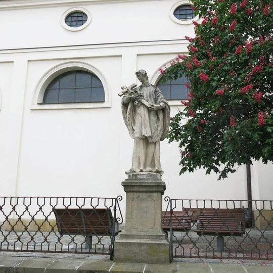 Socha svatého Aloise z Gonzagy na rampě okolo kostela svatého Michala v Brně