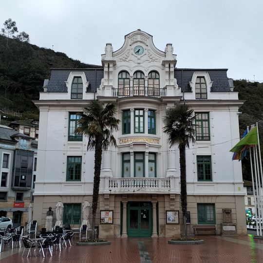 Casa Consistorial de Valdés