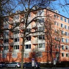 Mehrfamilienwohnhaus