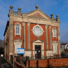 Capel Coffadwriaethol Eglwys Bach