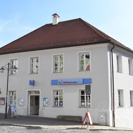 Bürgerhaus, Geschäftshaus und ehemalige Bäckerei