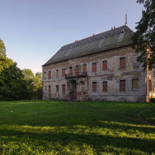Pałac w Osiku Grodkowskim
