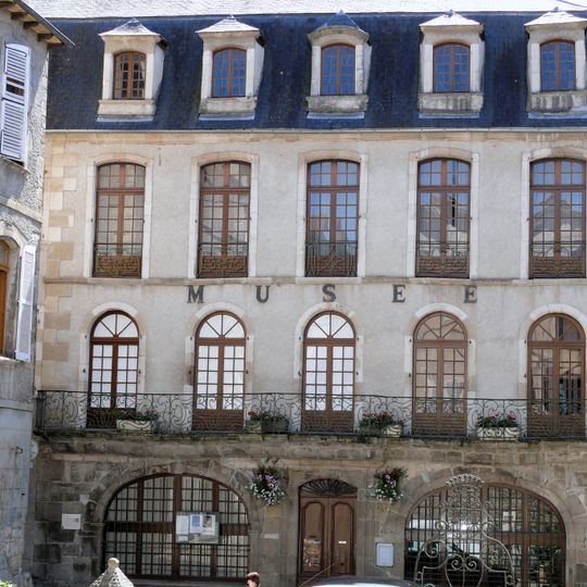 Musée municipal Urbain-Cabrol