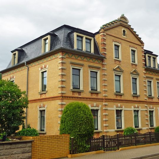 Wohnhaus Burgwartstraße 12