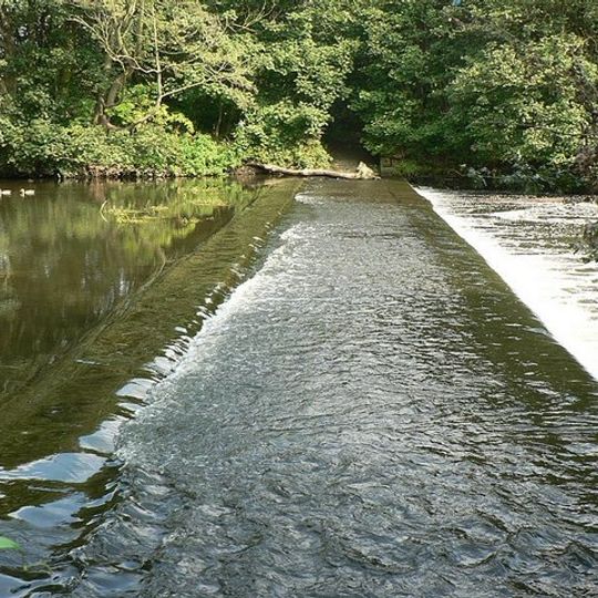 Ford And Weir On River Aire At Ngr 2632 3507