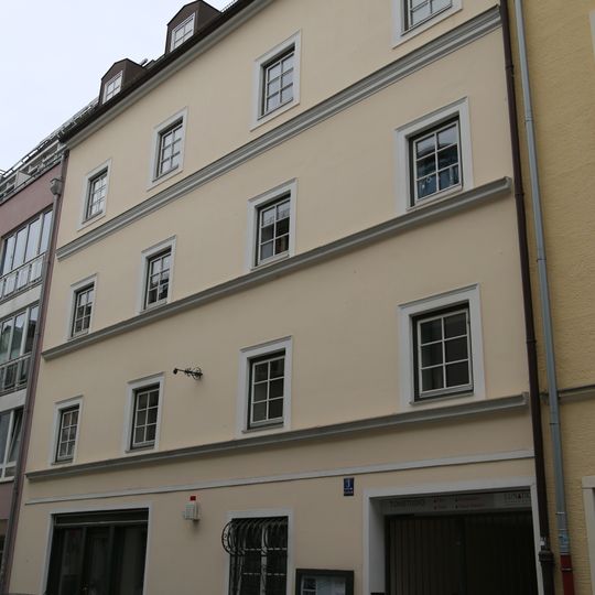 Vorstadthaus