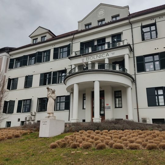 Plastika Mati z otrokom