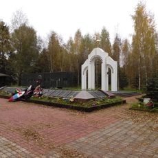 Братская могила советских воинов, погибших в борьбе с фашистами (Новоселицы)