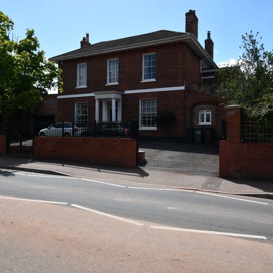 Screen Walls Of No 78