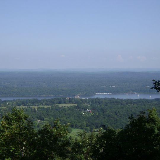 Shaupeneak Ridge Cooperative Recreation Area