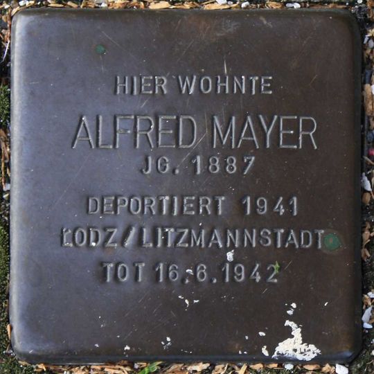 Stolperstein en memoria de Alfred Mayer