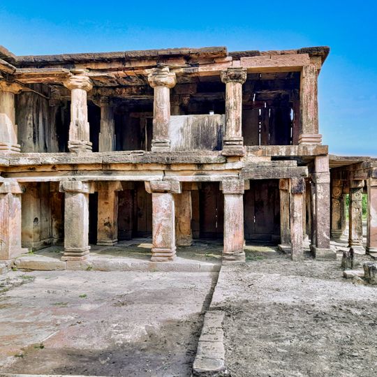 Terahi Hindu monastery and temples