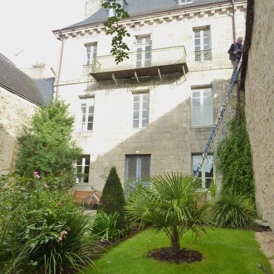 Maison, 13 place au Beurre