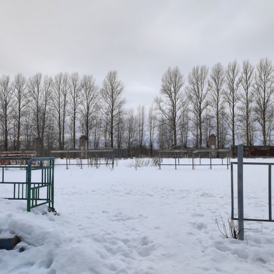 Место, где находился манеж с церковью Святых Апостолов Петра и Павла