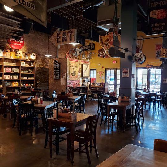 Puckett's Restaurant - Pigeon Forge