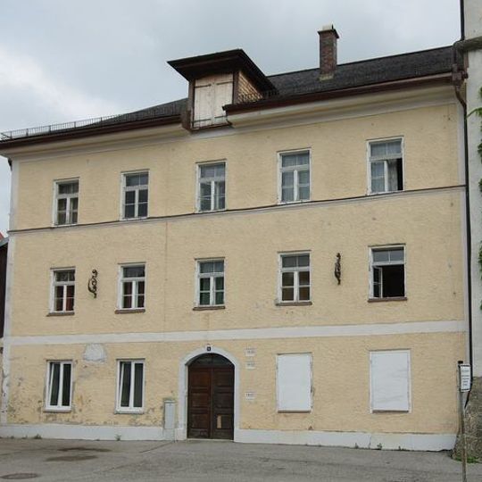 Gordian-Guckh-Straße 6
