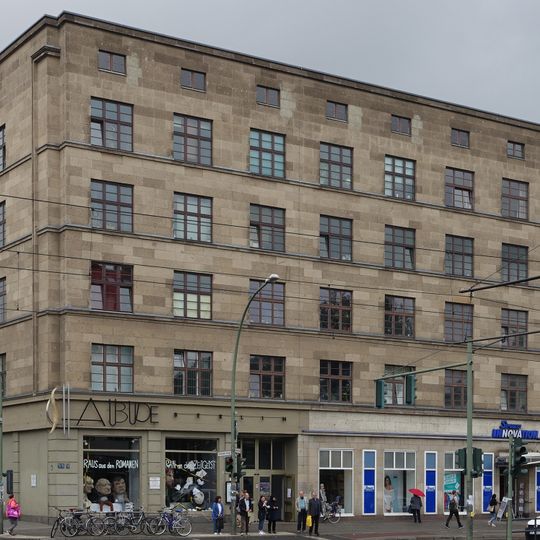 Greifswalder Straße 81, 84