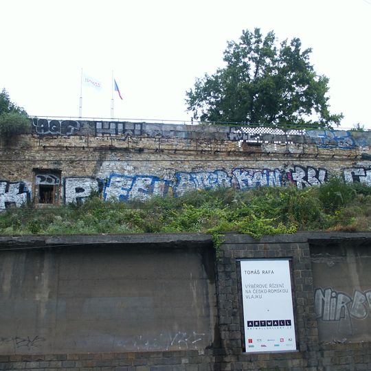 Soubor památkově chráněných objektů v Letenských sadech