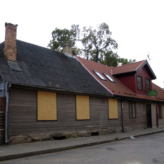 Dreņģeru iebraucamā sēta