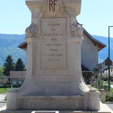 War memorial of Peyrieu