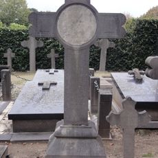 Grafkruis van P. Barten