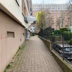 Square Lionel-Terray