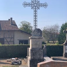 Croix de cimetière de Servignat